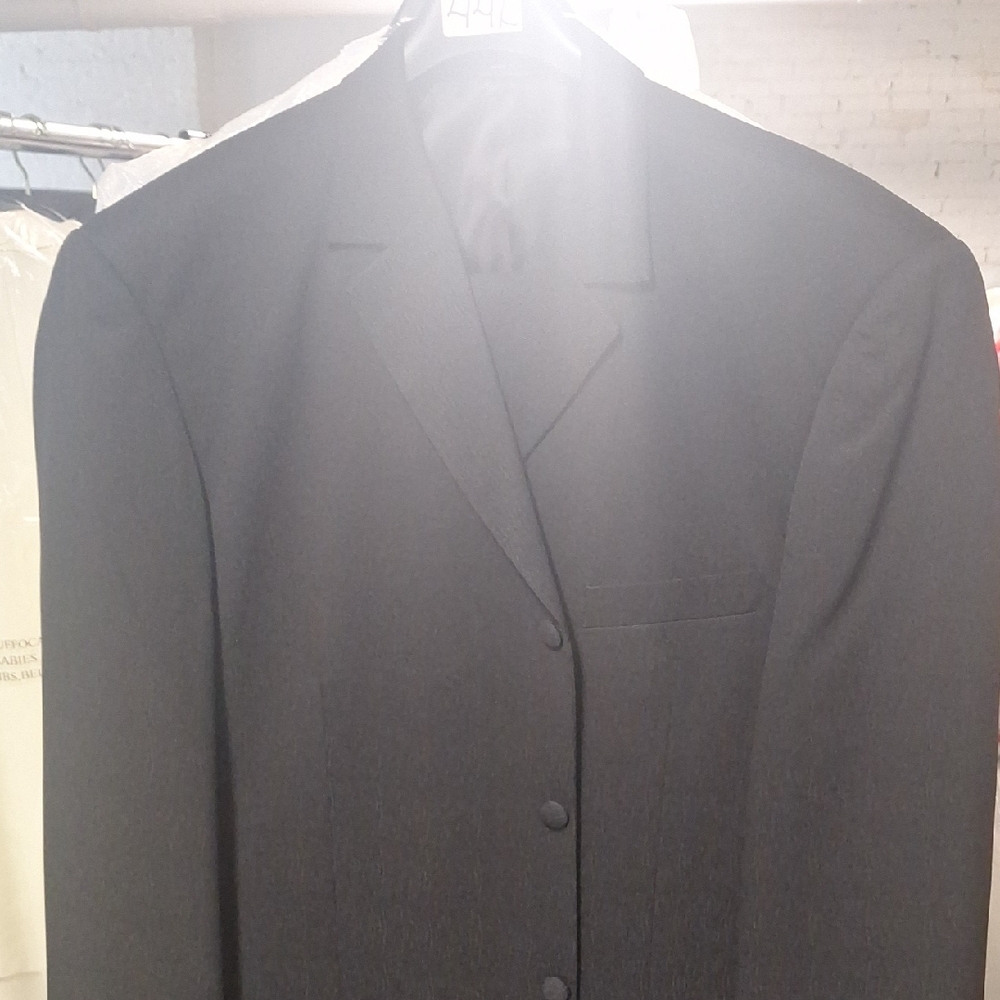 Elegant Charcoal Men's Suit
